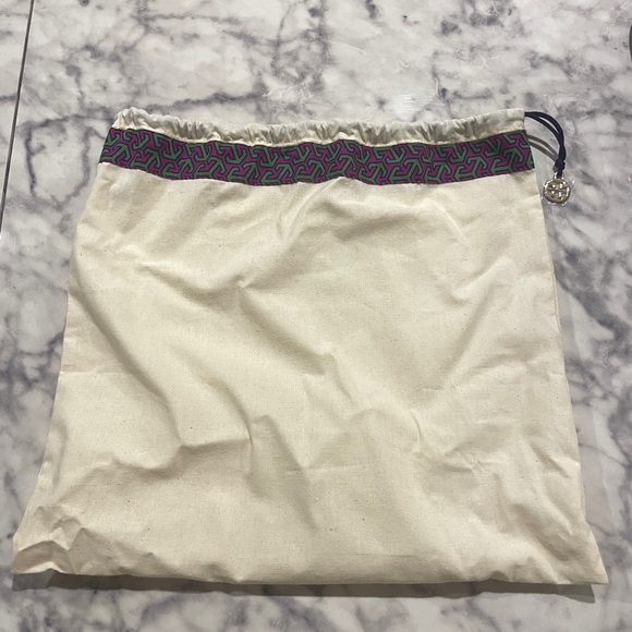 Tory Burch Maroon Convertable Crossbody Purse - Picture 8 of 9